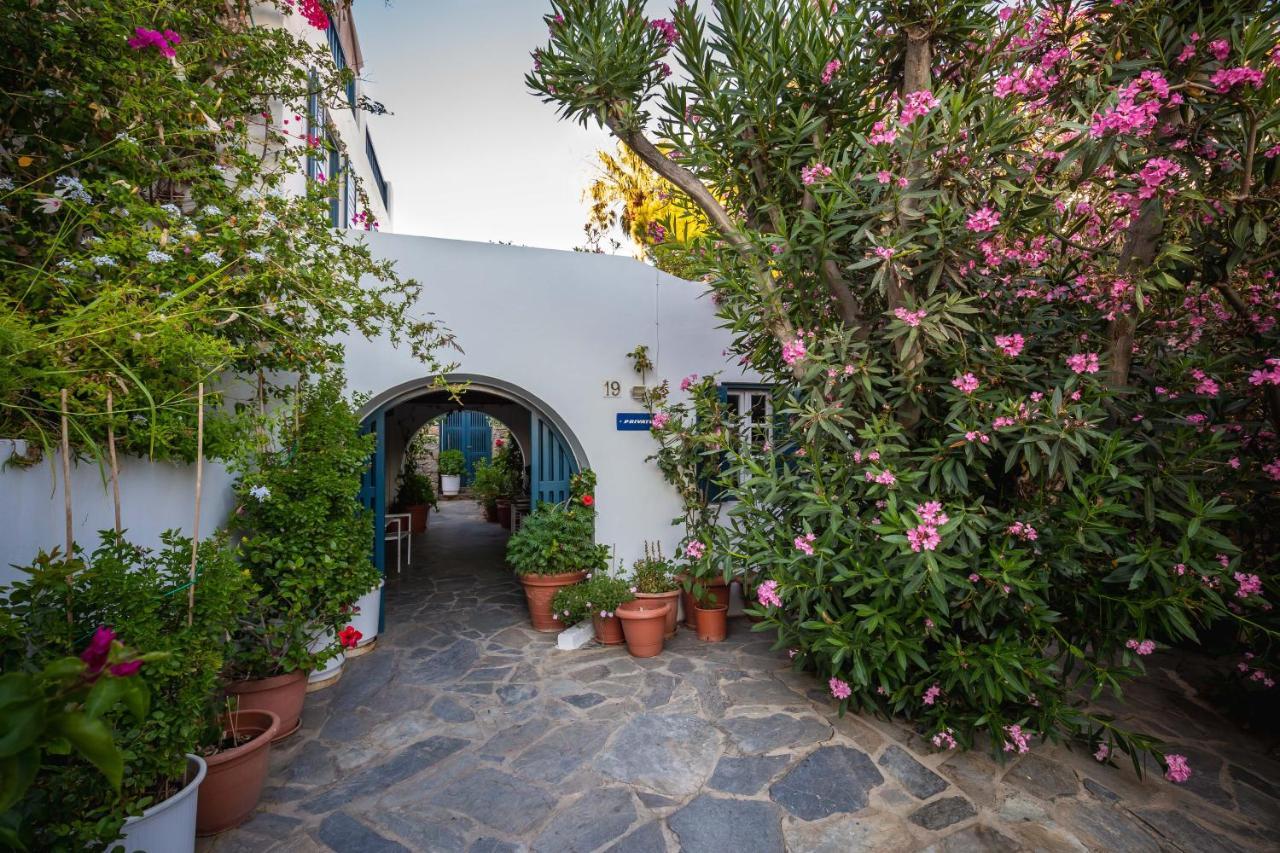 Callisti Mykonos Town With Pool View And Calypso Upper Floor With Sea View Εξωτερικό φωτογραφία