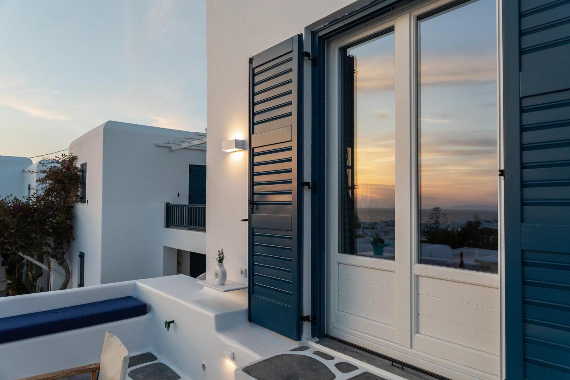 Callisti Mykonos Town With Pool View And Calypso Upper Floor With Sea View Εξωτερικό φωτογραφία