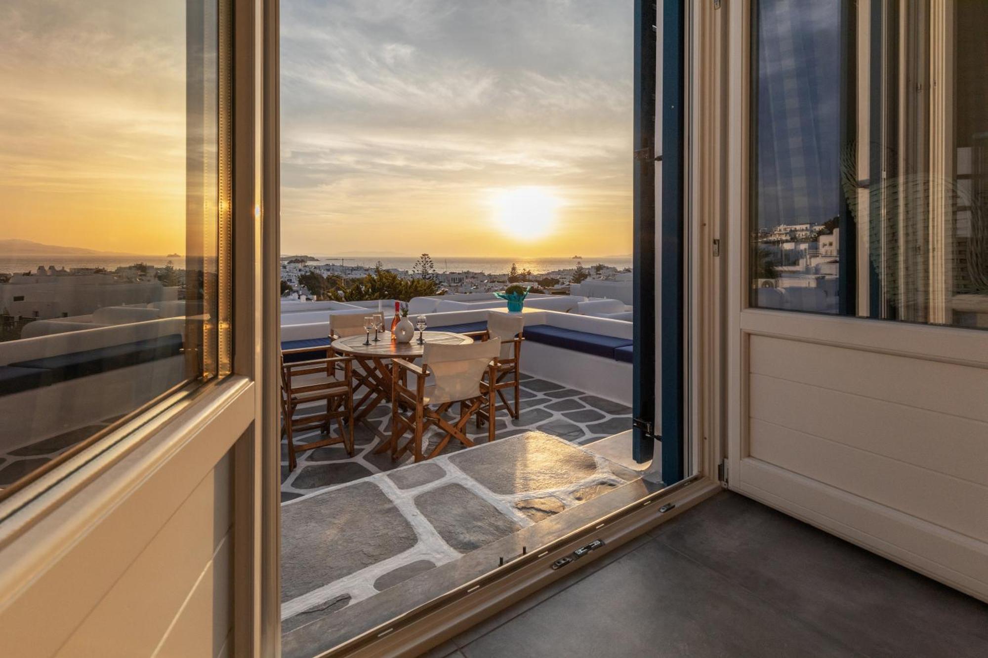 Callisti Mykonos Town With Pool View And Calypso Upper Floor With Sea View Εξωτερικό φωτογραφία